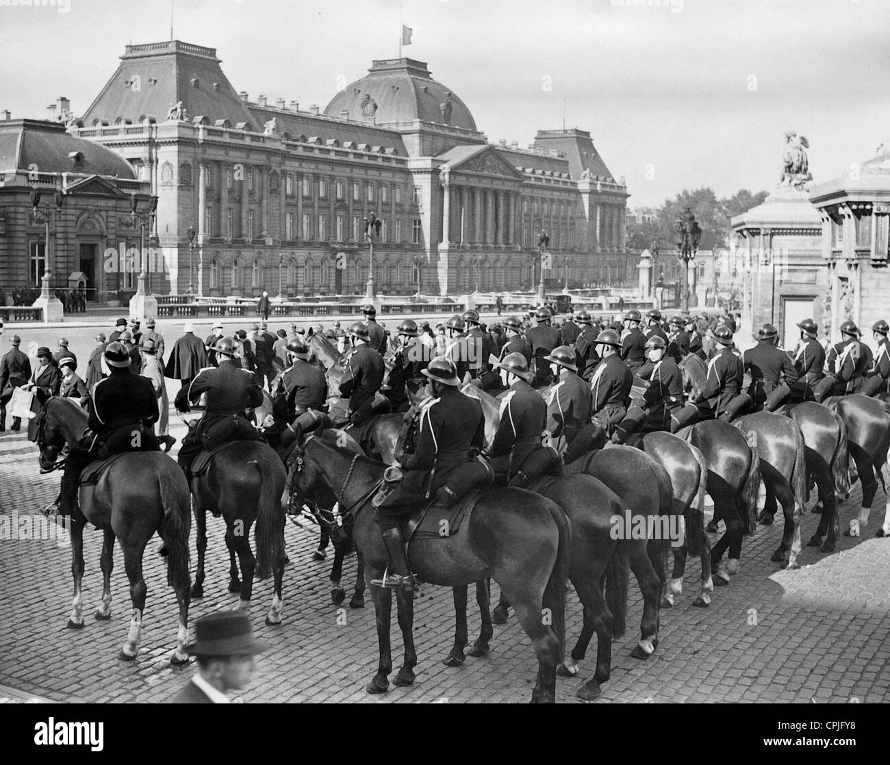 Gardiens dans le Palais Royal à Bruxelles, 1935. Banque D'Images