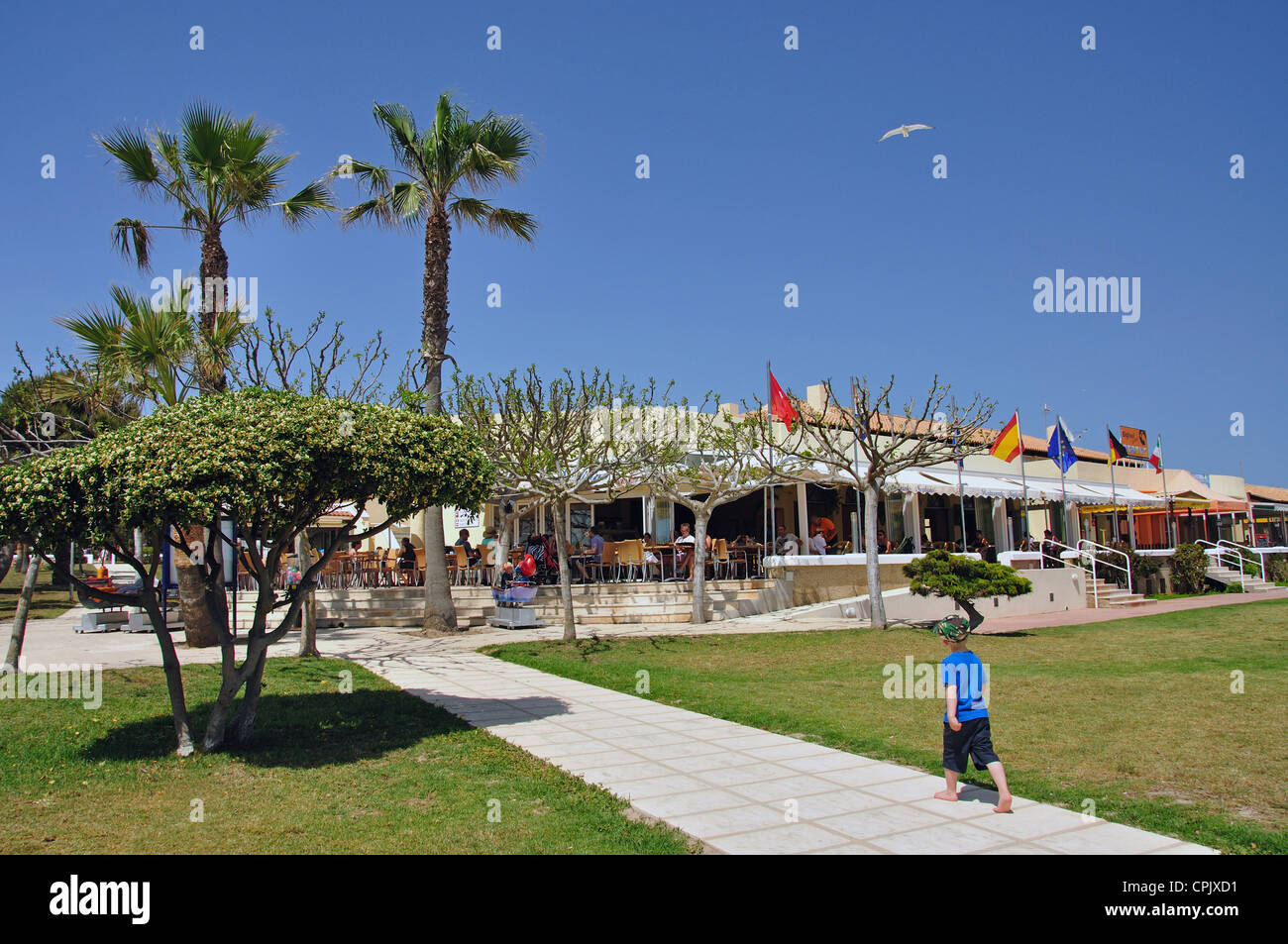 Le restaurant de la plage à Playa Son Xoriguer, Minorque, Iles Baléares, Espagne Banque D'Images