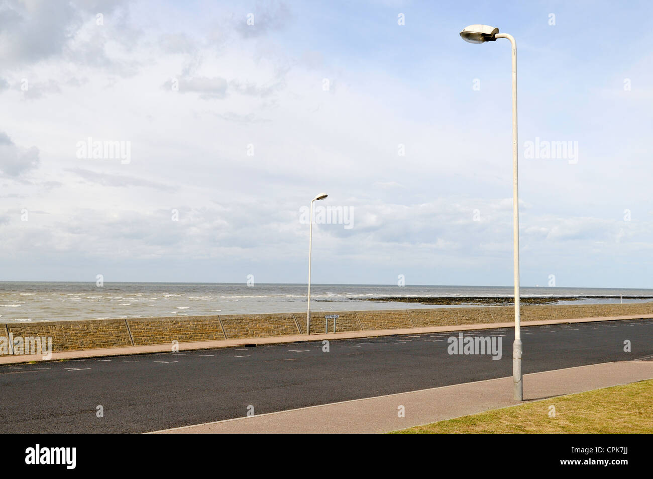 Front de mer et du mur à Minnis Bay près de Birchington, Kent. Banque D'Images