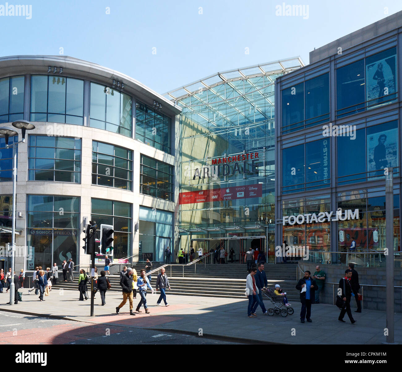 Entrée principale du centre commercial Arndale à Manchester UK Banque D'Images