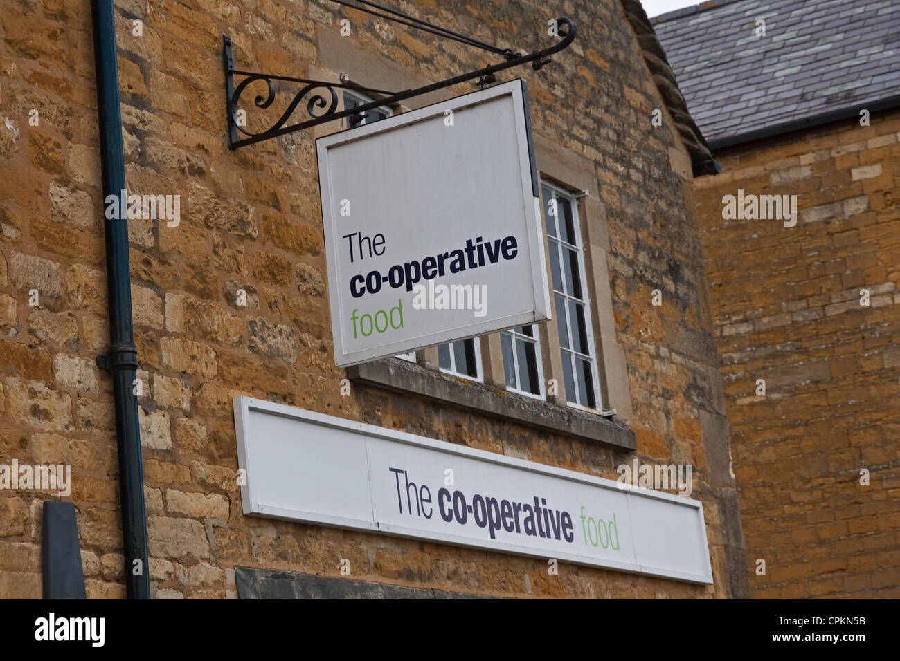 La Co-operative Food signer l'extérieur de l'atelier à Moreton-in-Marsh Banque D'Images