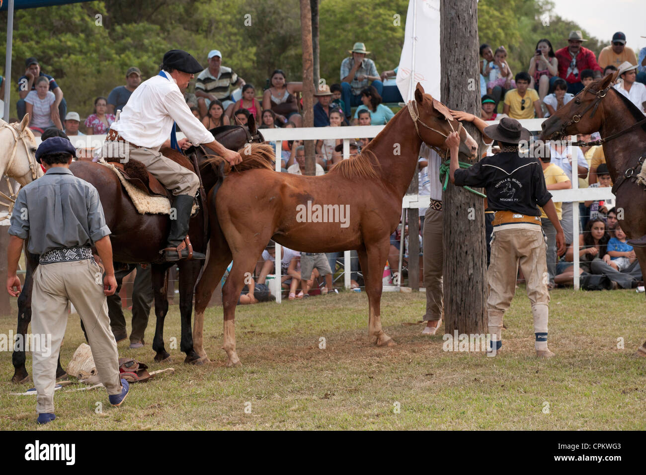 Horse cowboy festival folklore Doma Paraguay Banque D'Images