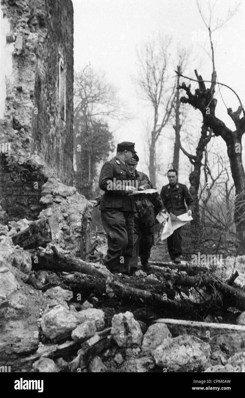 Le Lieutenant-général Heidrich et le Colonel Heilmann à Monte Cassino, 1944 Banque D'Images