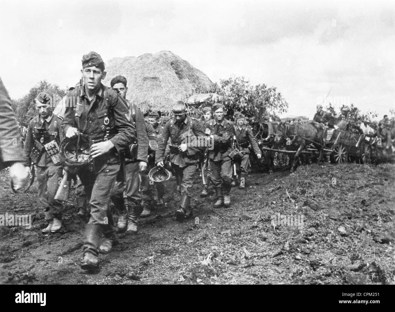 Les soldats allemands d'avancer sur le front de l'Est, 1942 Banque D'Images