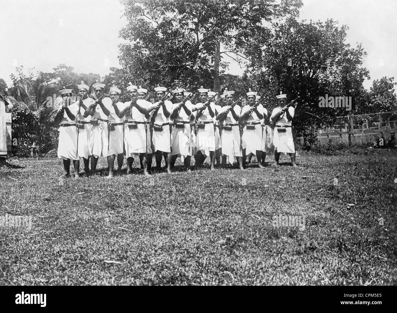 Les soldats de la colonie allemande de Samoa, 1911 Banque D'Images