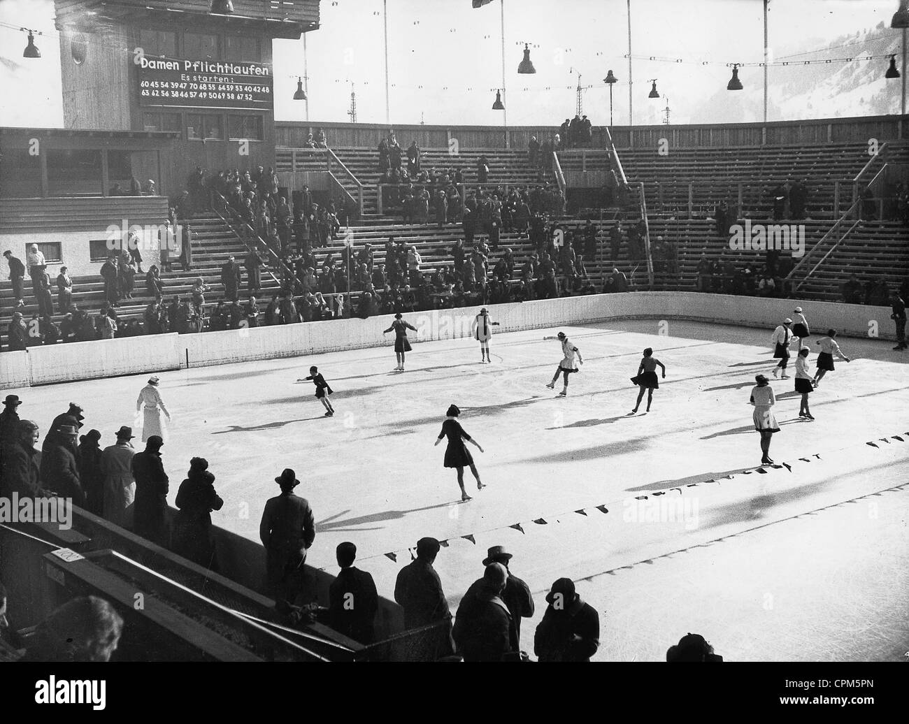 Le patinage artistique aux Jeux Olympiques d'hiver à Garmisch-Partenkirchen, 1936 gamees Banque D'Images