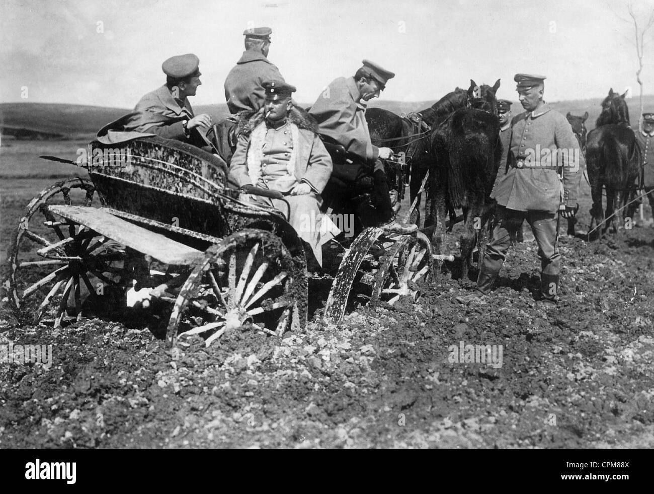 Coincé voiture allemande sur le front de l'Est, 1915 Banque D'Images