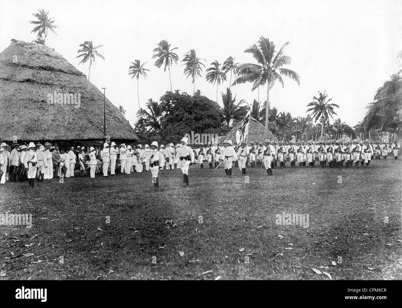 Défilé des troupes allemandes dans la colonie à Apia Samoa, 1910 Banque D'Images