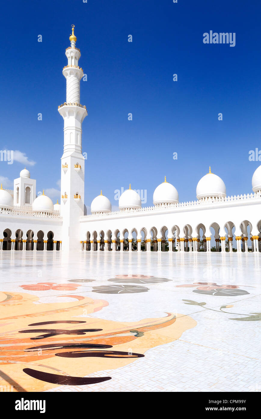 La Mosquée Sheikh Zayed à Abu Dhabi, Émirats Arabes Unis Banque D'Images