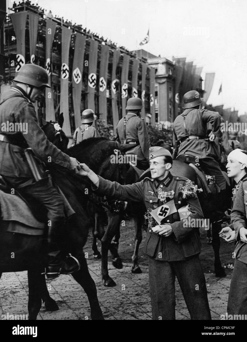 La revue de la victoire après la campagne en français à Berlin, 1940 Banque D'Images