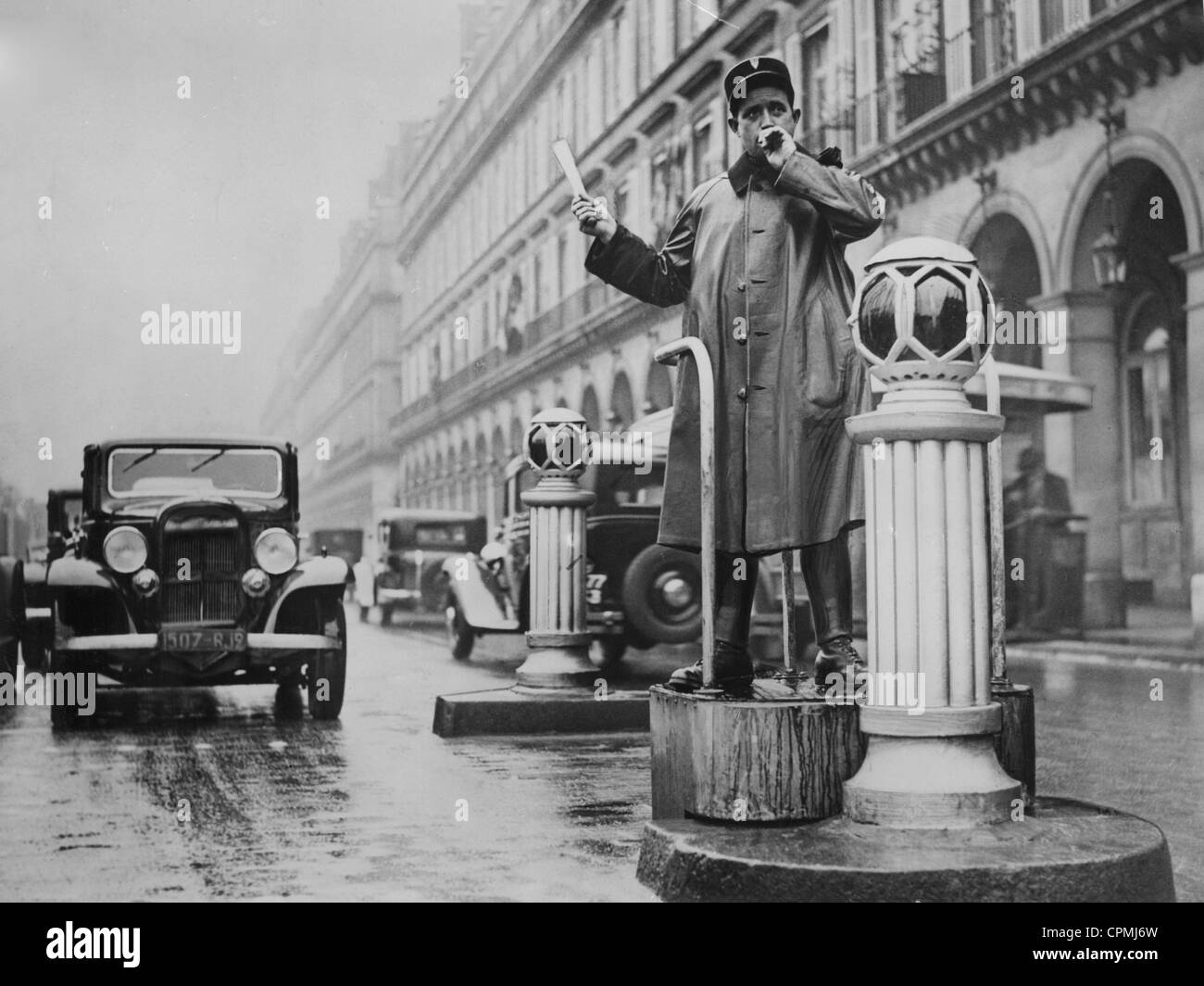 Policier à Paris, 1933 Banque D'Images