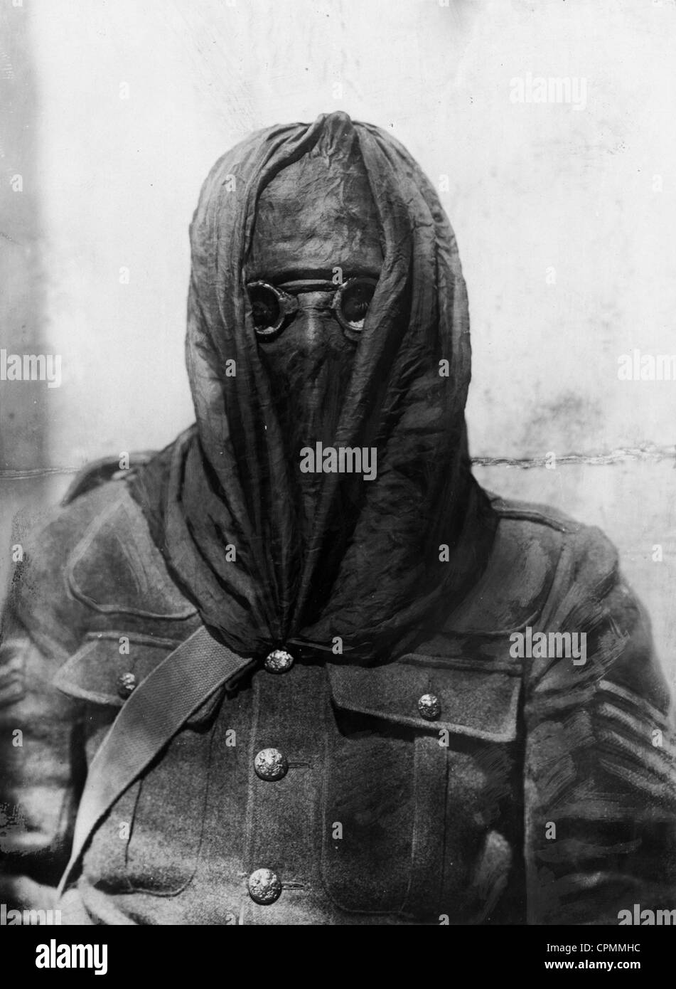 Soldat anglais avec masque à gaz, 1918 Banque D'Images