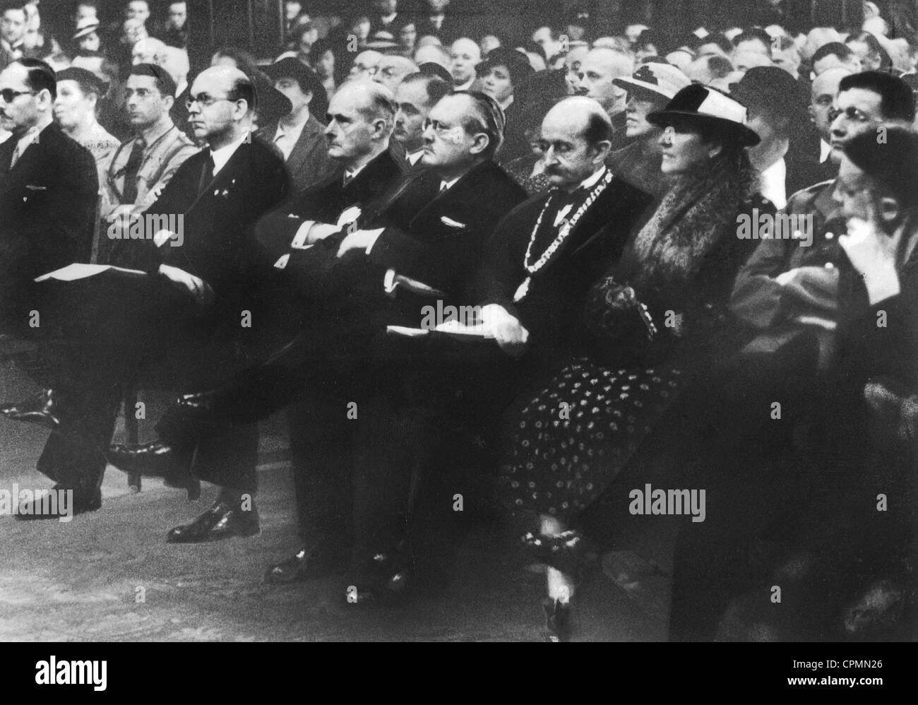 Schmidt, Max Planck, Carl Bosch, Gustav Krupp von Bohlen und Halbach, Baron von Schroder, 1937 Banque D'Images