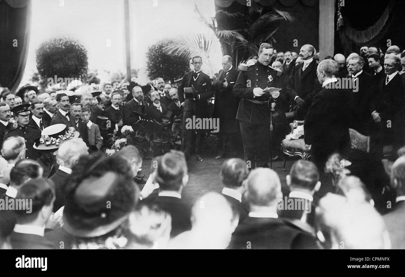 Le Roi Albert I ouvre l'Exposition Universelle de Bruxelles, 1910 Banque D'Images