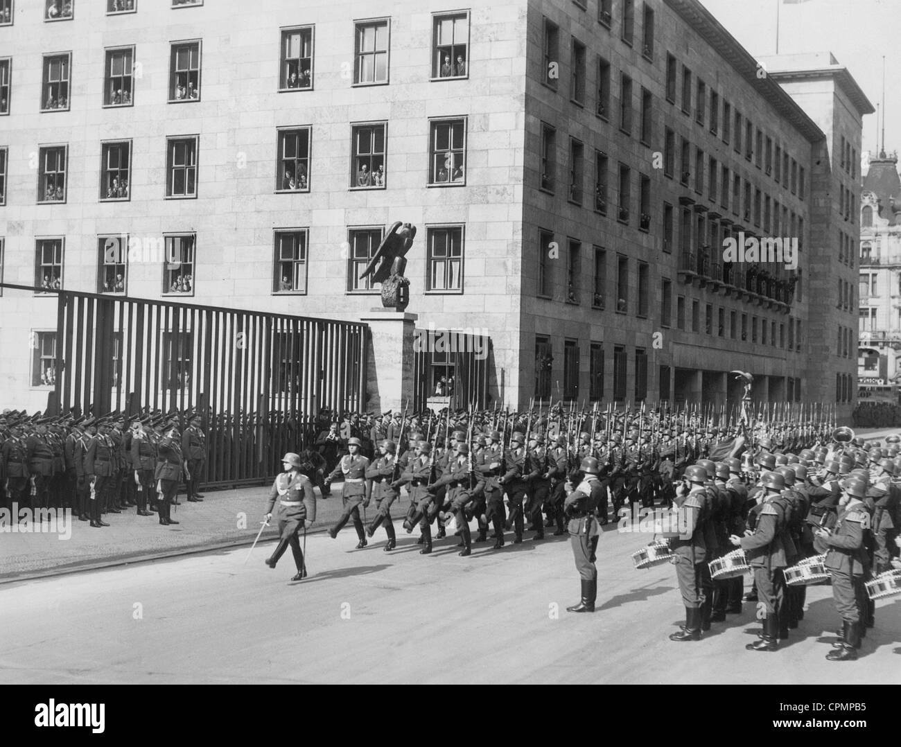 Défilé de la garde d'honneur en face du Reich, 1937 Ministère de l'air Banque D'Images
