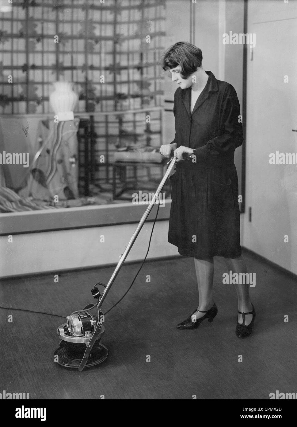Electric floor polisher Banque de photographies et d'images à haute  résolution - Alamy