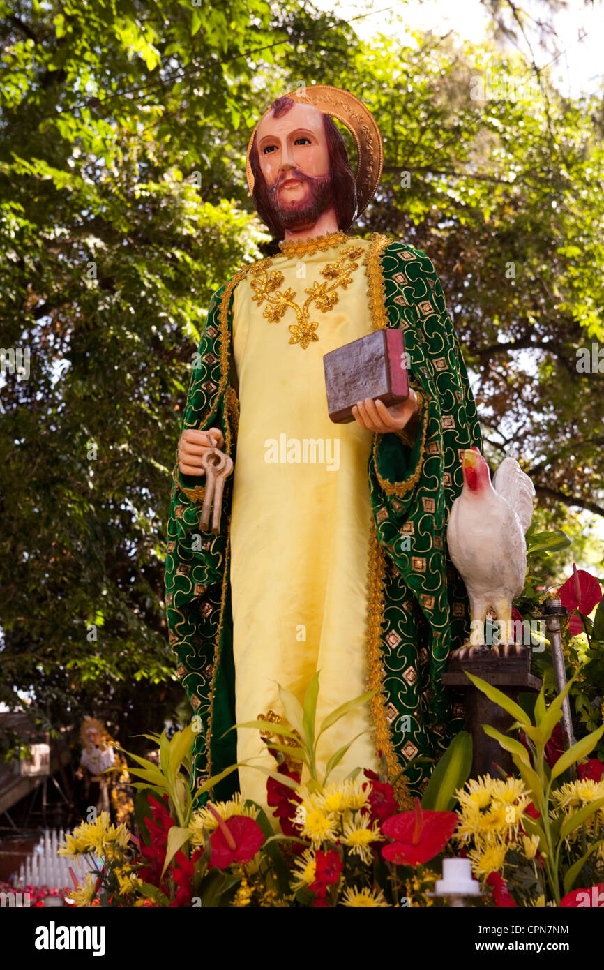 Défilé cérémonial traditionnel de Pâques avec les Saints. La ville de Cebu, Cebu, Visayas, Philippines. Banque D'Images