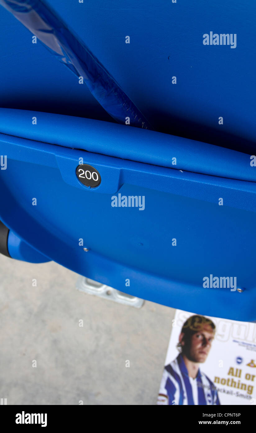 Assise rembourrée à l'American Express Community Stadium, Brighton. Banque D'Images Assise rembourrée à l'American Express Community Stadium, Brighton. Banque D'Images