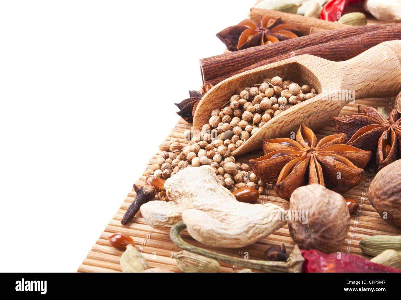 Côté droit arrière-plan avec les épices et fines herbes Banque D'Images