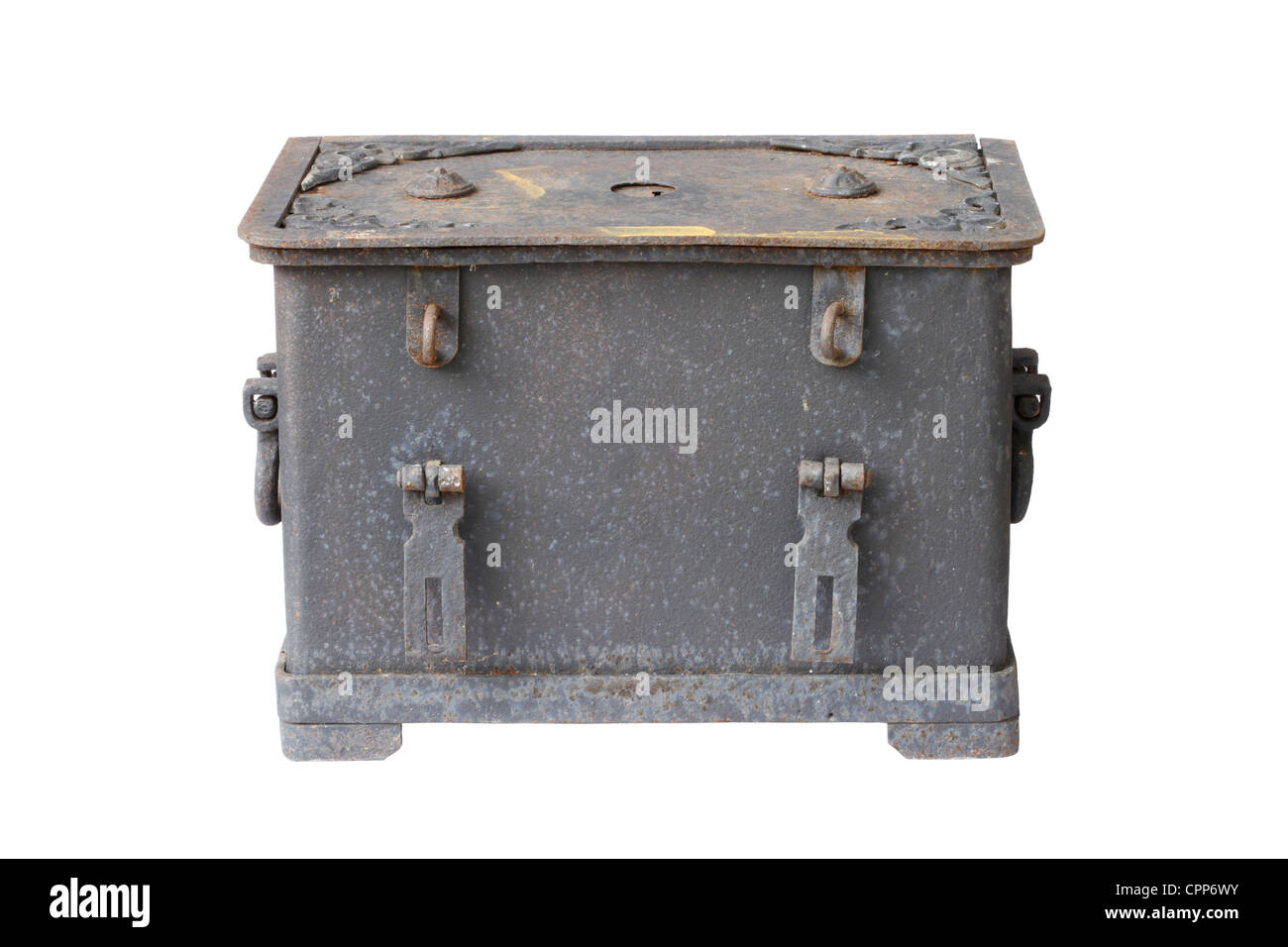 Ancien coffre de trésor sur blanc. Banque D'Images