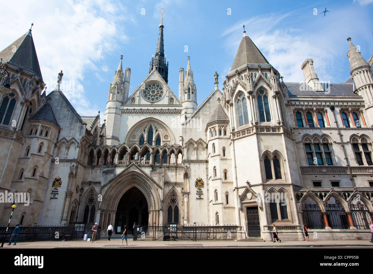 La Royal Courts of Justice, la Haute Cour de Londres, Angleterre, Royaume-Uni. Banque D'Images