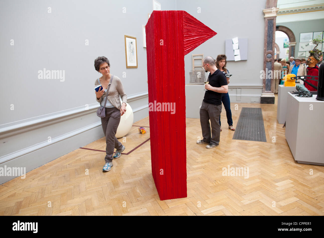 28/05/2012. Royal Academy of Arts Exposition d'été, Londres, Royaume-Uni. Image montre 'TROCCO' PRAIK - polystyrène, bois moyen et de l'huile par Ana Genovés, à la Royal Academy of Arts Exposition de l'été 2012, le centre de Londres, Royaume-Uni. Banque D'Images