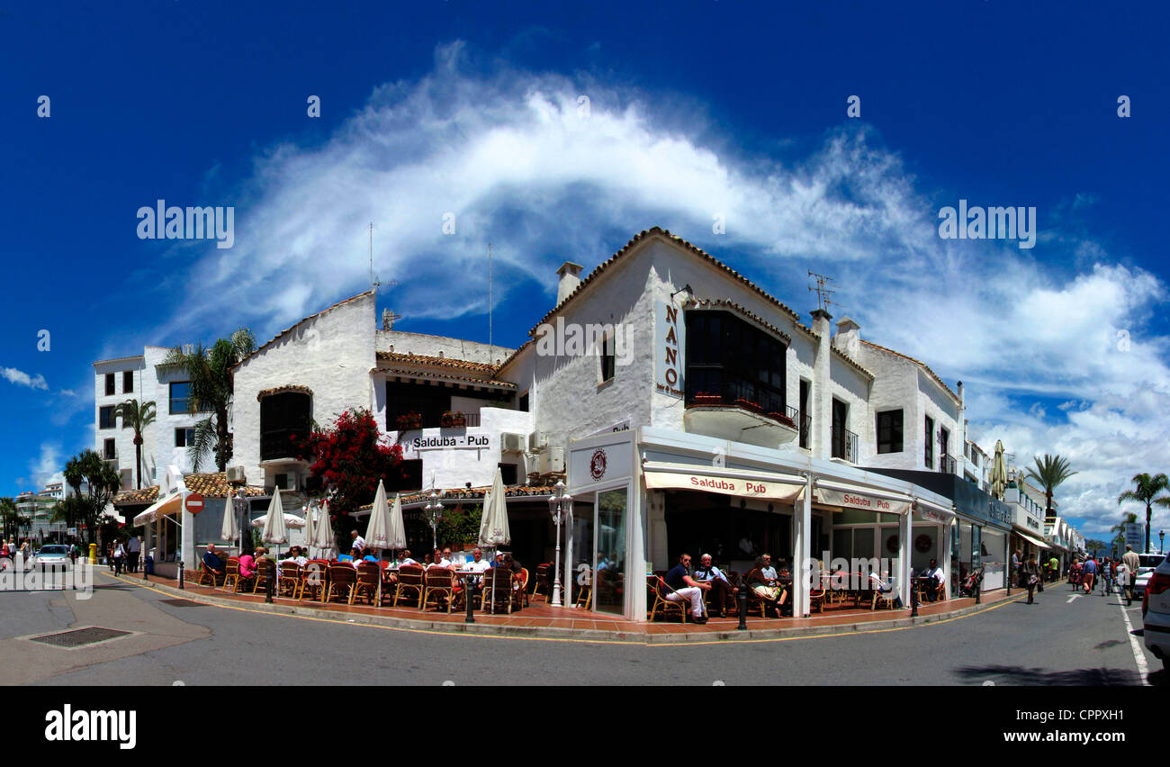 Espagne Andalousie Costa del Sol Marbella Yacht Harbour port bar restaurant Banque D'Images
