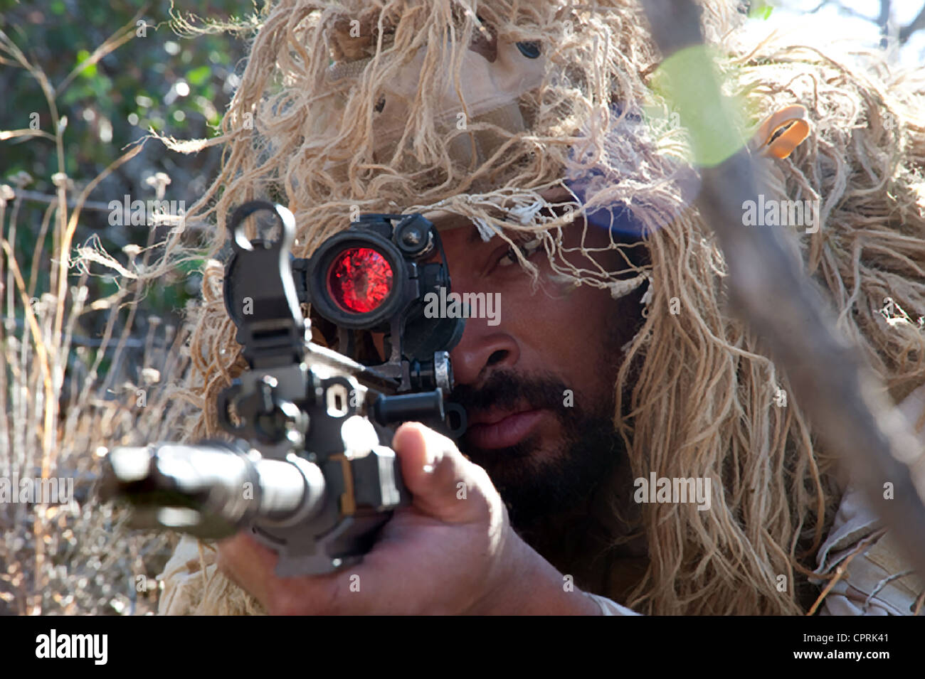 La Marine américaine au cours de l'entraînement au combat de tireur Banque D'Images