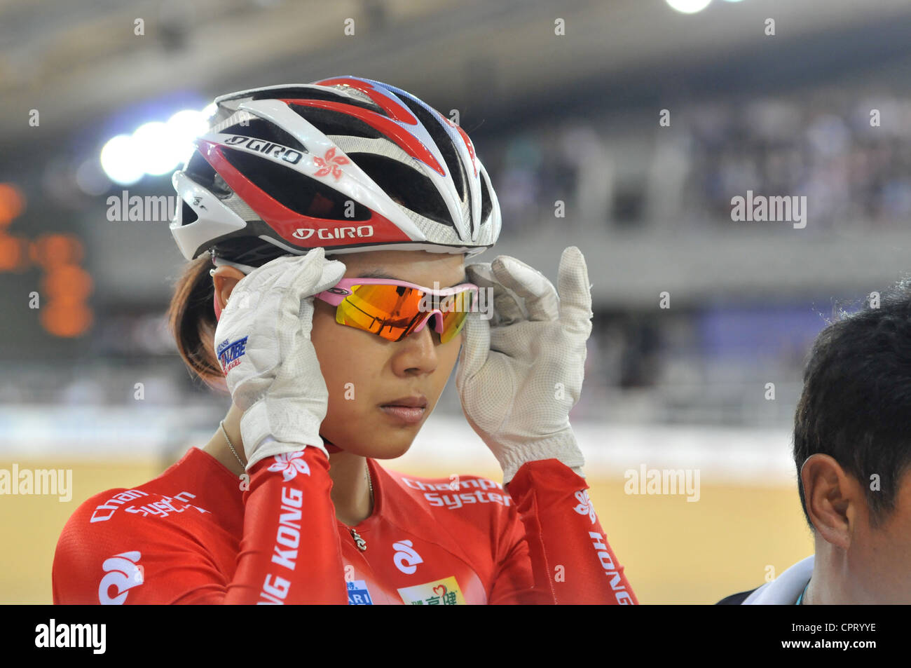 Wai Sze Lee (HONG KONG) au Women's sprint individuel à l'UCI de Londres, la Coupe du Monde de Cyclisme sur piste 2012 vélodrome olympique. Banque D'Images