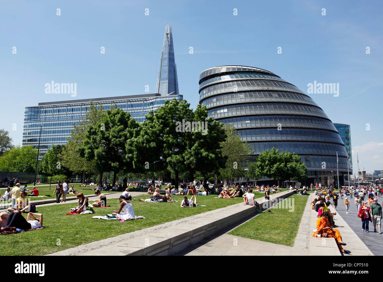 Haut de la gratte-ciel Shard London Bridge Tower aka les fenêtres en verre et d'immeubles de bureaux, Londres, Angleterre Banque D'Images