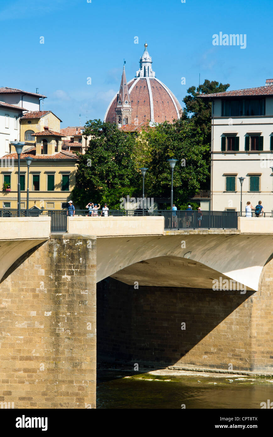 Ponte alla Carraia et de l'Arno, Florence, Toscane, Italie Banque D'Images