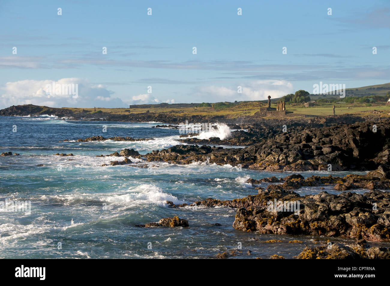 Littoral de l'ahu Tahai Hanga Roa, Chili, île de Pâques Banque D'Images