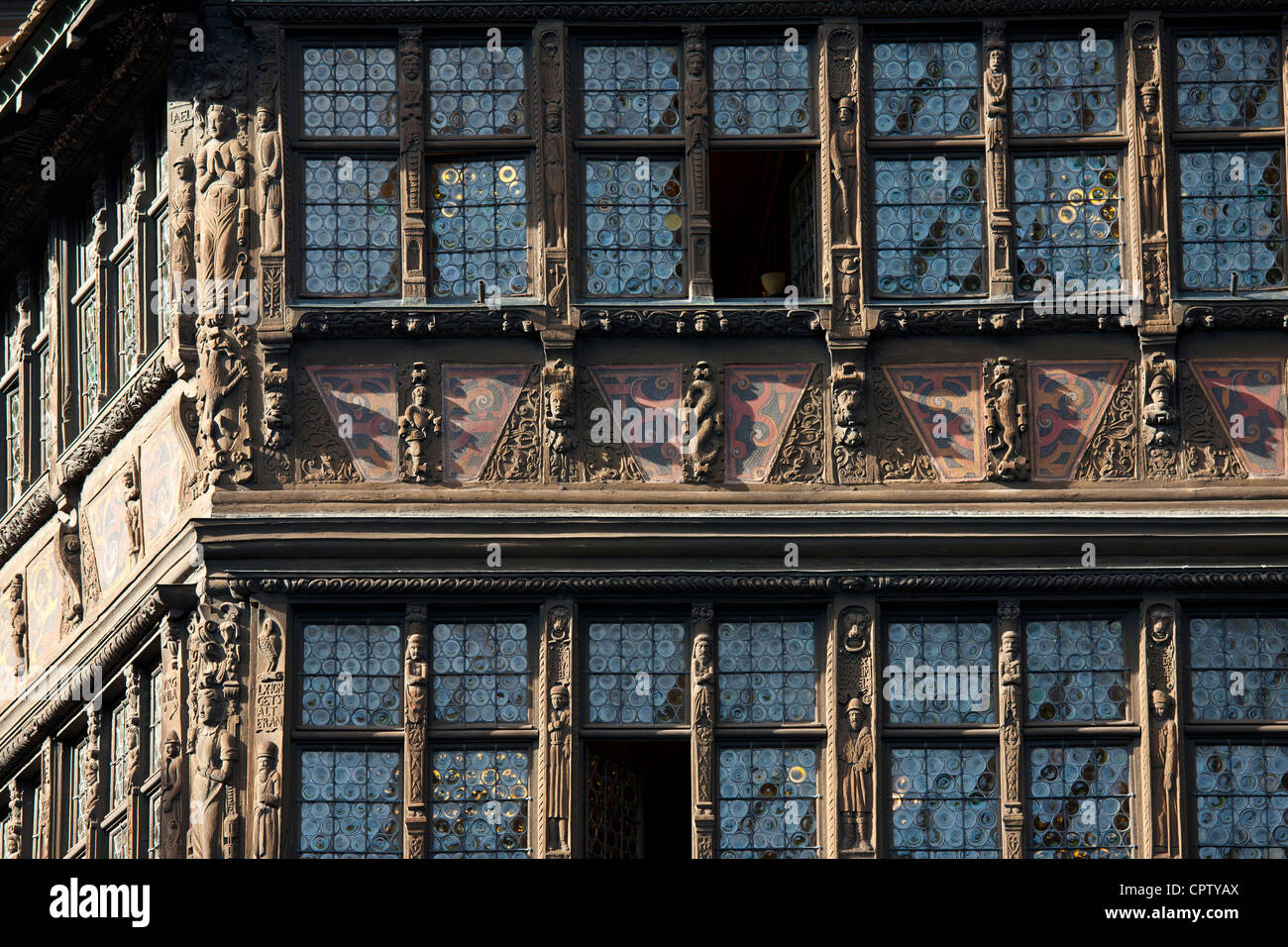 Maison Kammerzell, 15e & 16e siècle édifice médiéval dans la place de la cathédrale à Strasbourg, Alsace, France Banque D'Images