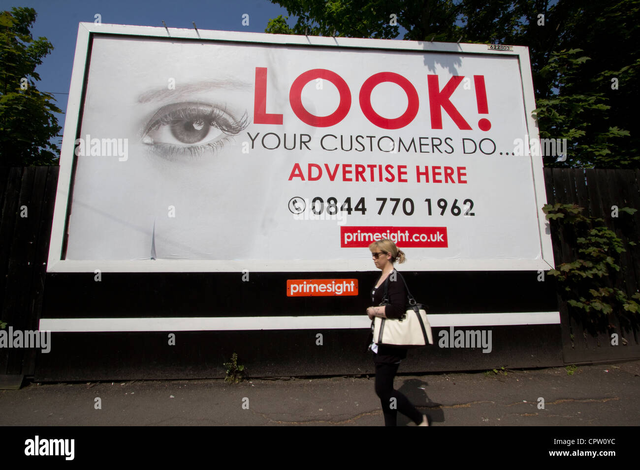 Primesight panneau d'affichage publicitaire Hoarding Londres, Primesight est une société leader de publicité extérieure du Royaume-Uni, connue pour des affiches dans des endroits à fort trafic Banque D'Images