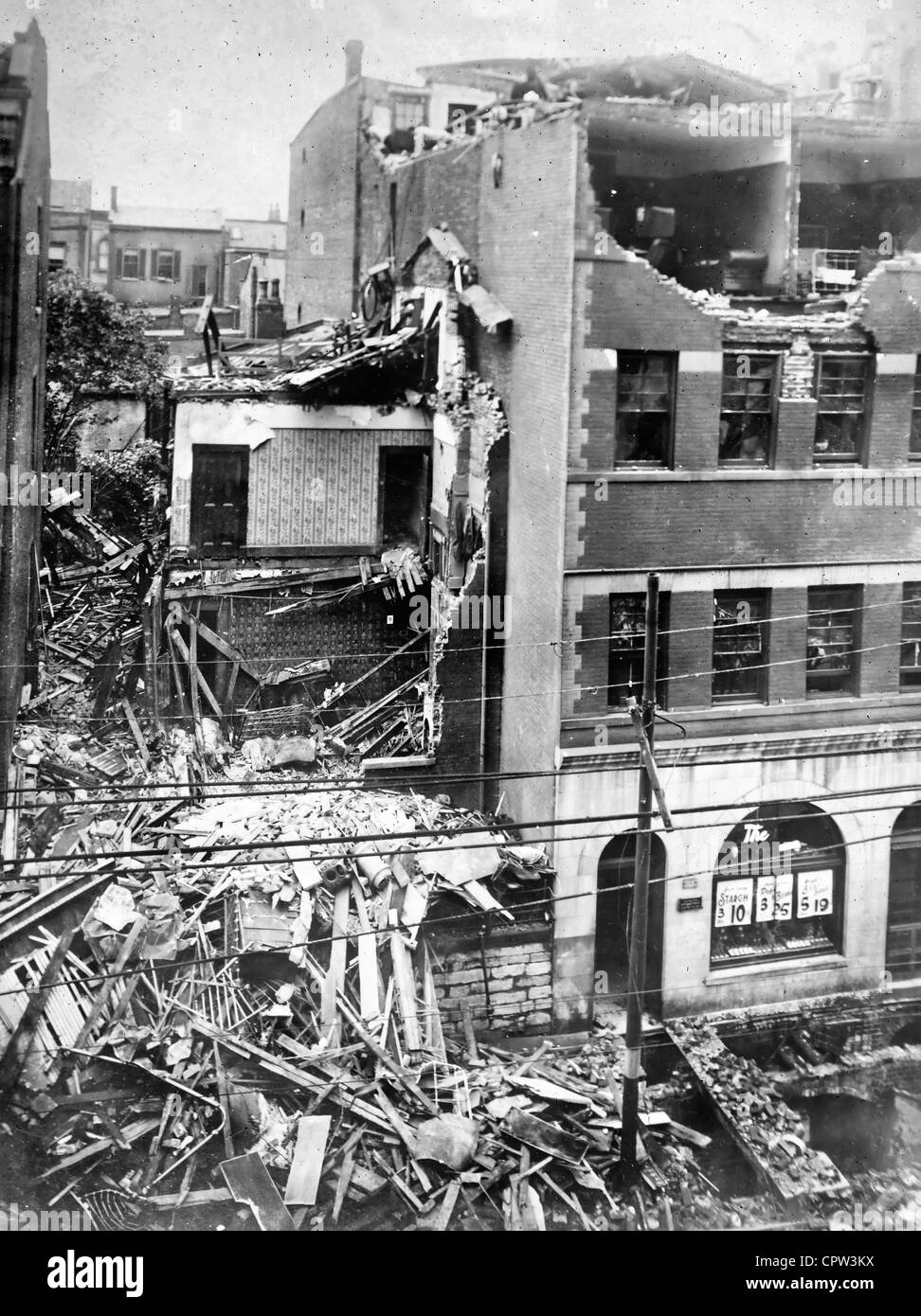 Après la tornade de Cincinnati - Juillet 1915 Banque D'Images