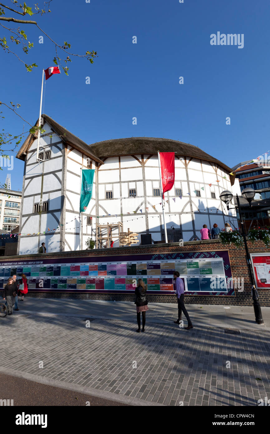 La reconstruction du Théâtre du Globe de Shakespeare, Southbank, Londres, Angleterre, Royaume-Uni. Banque D'Images