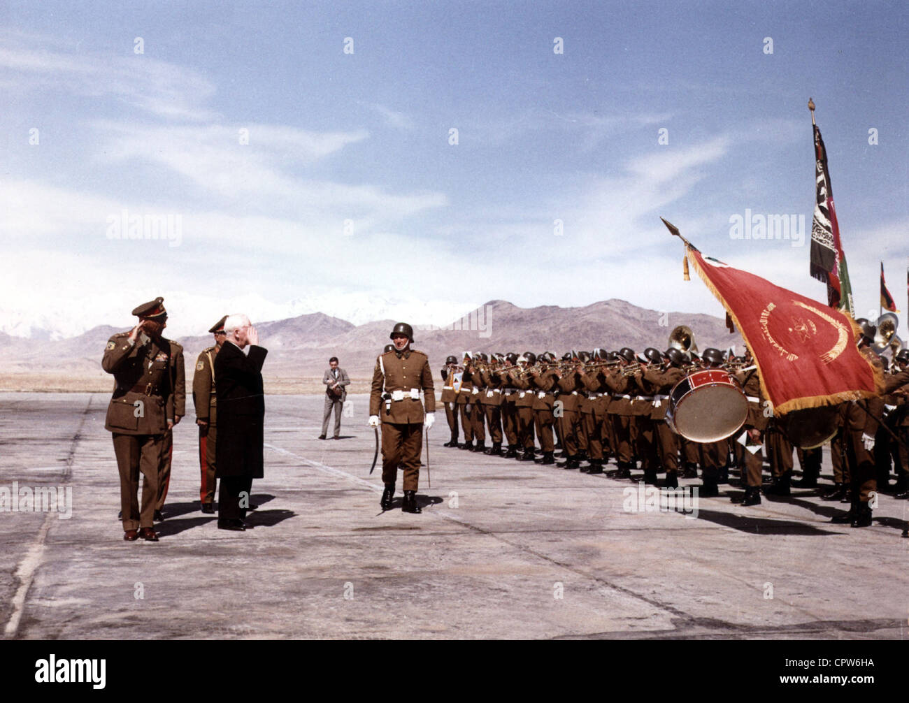 Luebke, 14.10.1894 - 6.4.1972, politicien allemand, président de l'Allemagne 1959 - 1969, visite d'État en Afghanistan, adieu à l'aéroport de Kaboul, 19.3.1967, Banque D'Images