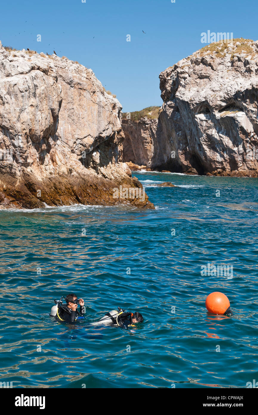 Les amateurs de plongée sous-marine du parc national des îles iles marietas Isla Réserve de biosphère de l'unesco Puerto Vallarta, Mexique. Banque D'Images