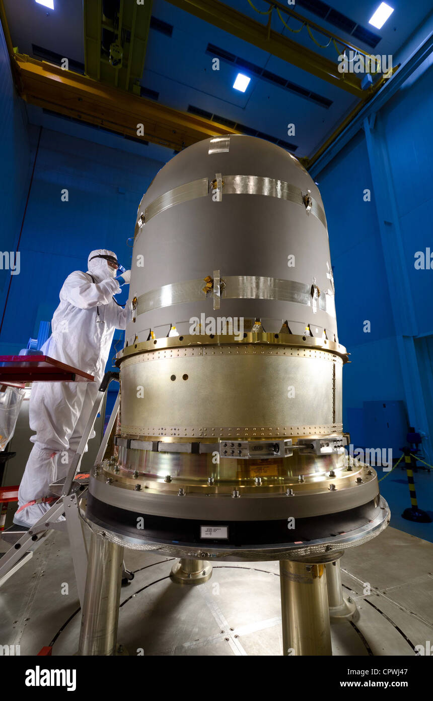 Réservoir de propulsion MAVEN avant l'installation dans les engins spatiaux MAVEN core, à Lockheed Martin Space Systems, à Denver. Banque D'Images