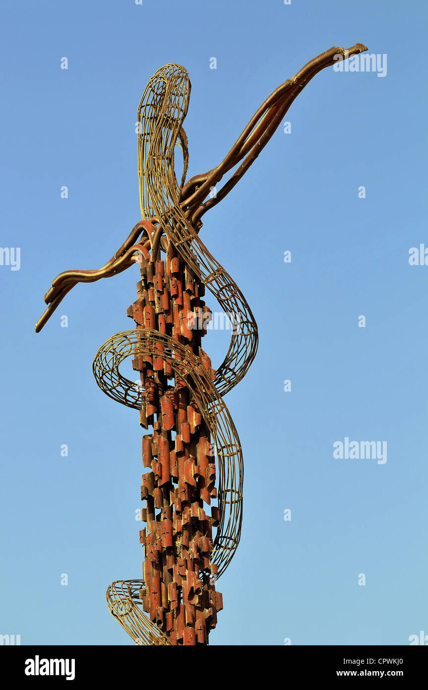 Asie Jordanie Mont Nébo Cross bronze sur la terrasse avec vue sur la Terre Promise Banque D'Images