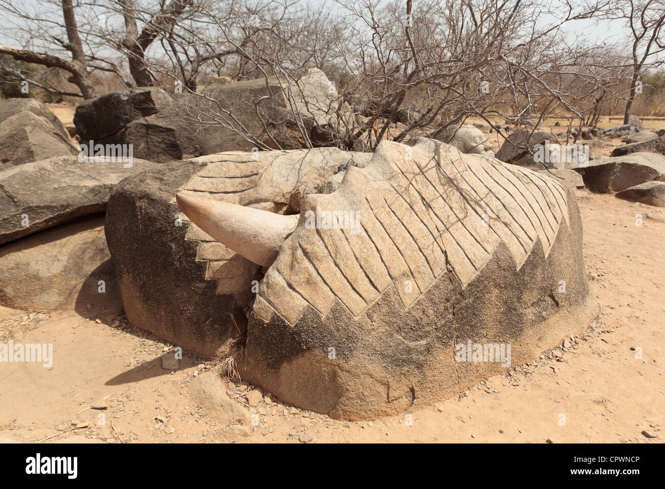 La sculpture sur pierre de granit au sanctuaire de granit de Loango, près de la ville de Ziniare, Burkina Faso, Afrique de l'Ouest. Banque D'Images