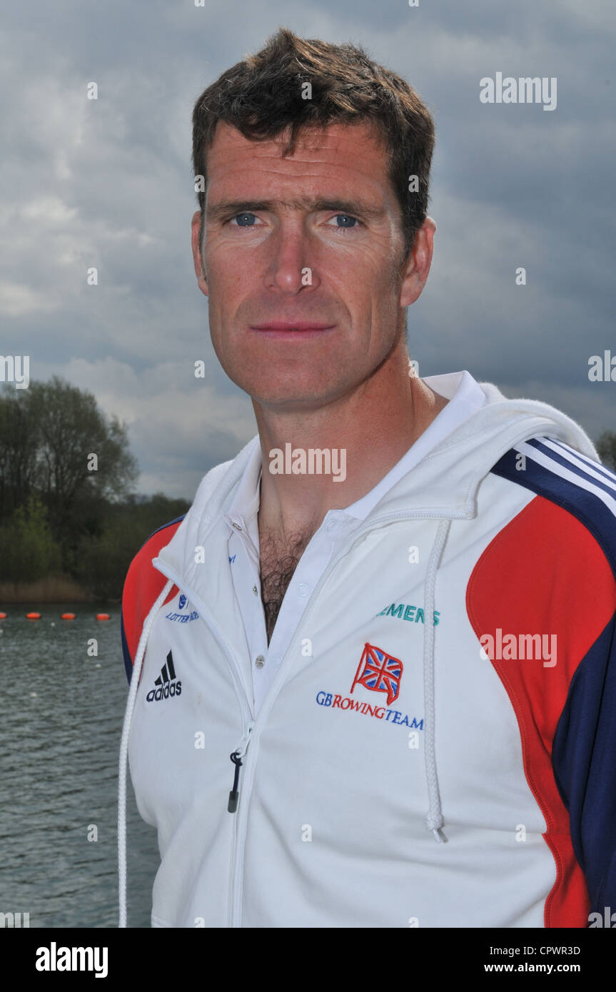Greg Searle MBE, GO rameur olympique à l'Redgrave-Pinsent Lac Aviron, Reading, Royaume-Uni. Banque D'Images