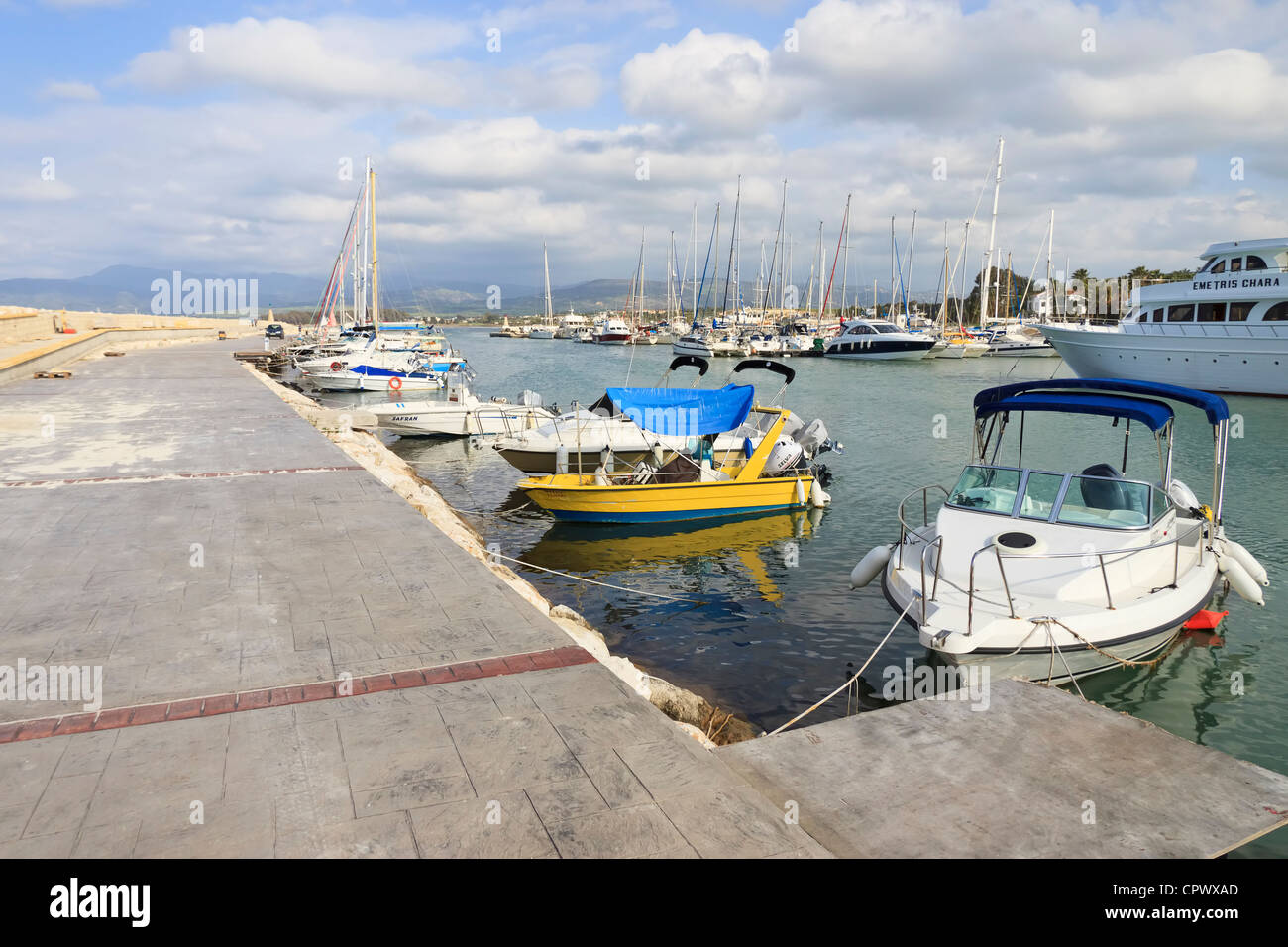 Bateaux à port de Latchi, région de Paphos, Chypre Banque D'Images