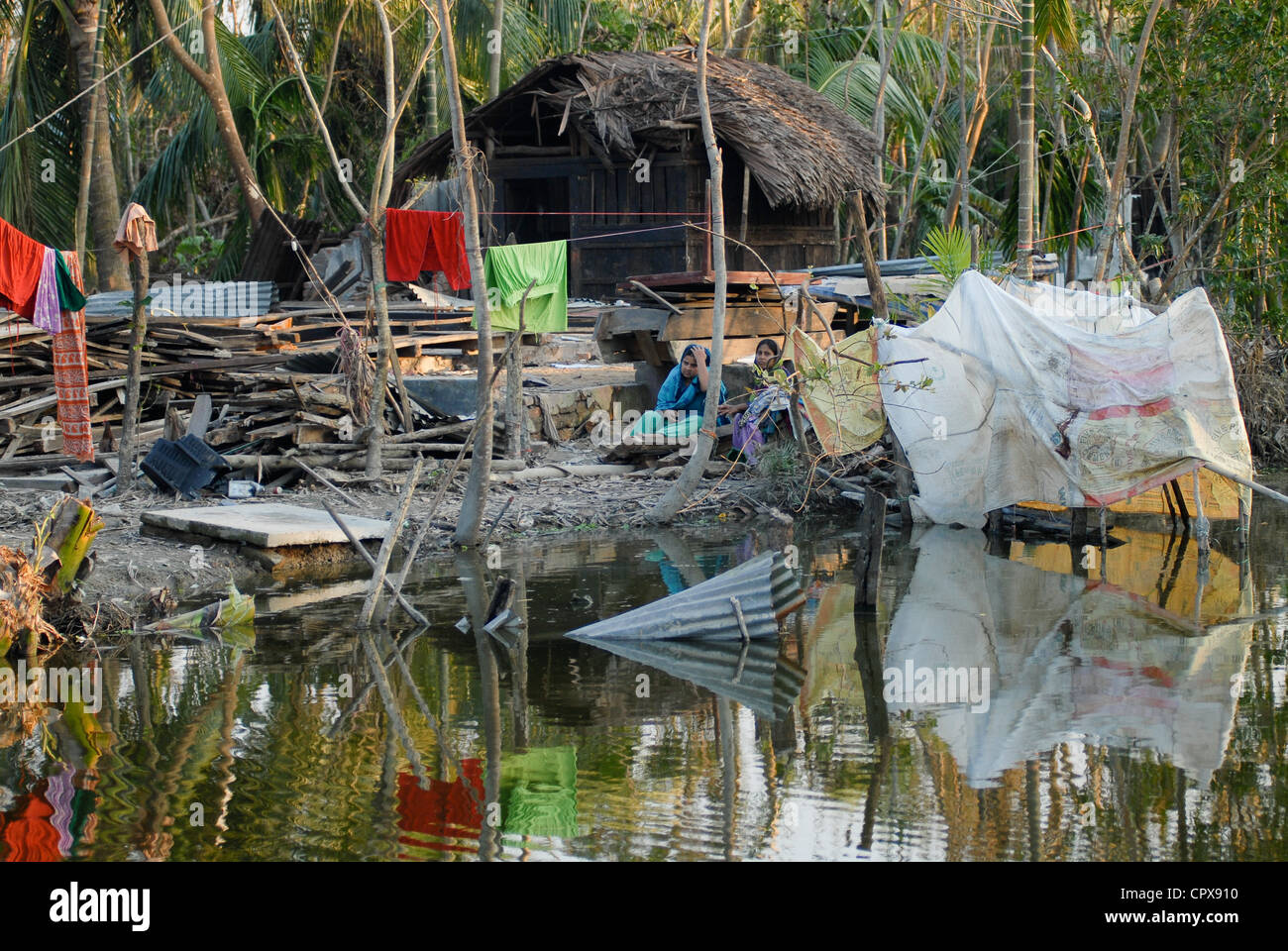 Le Bangladesh, le cyclone Sidr et la marée haute qui détruisent des villages dans le district de Bagerhat Southkhali Banque D'Images