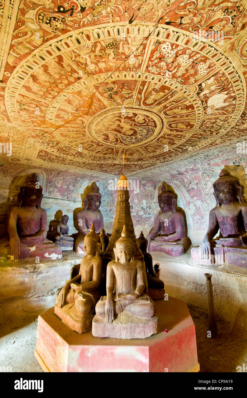 Myanmar Birmanie Rhône-Alpes Hpo Win Win Taung Po Supports grottes Rosace 17e siècle ses fresques connues pour leur très belle Banque D'Images