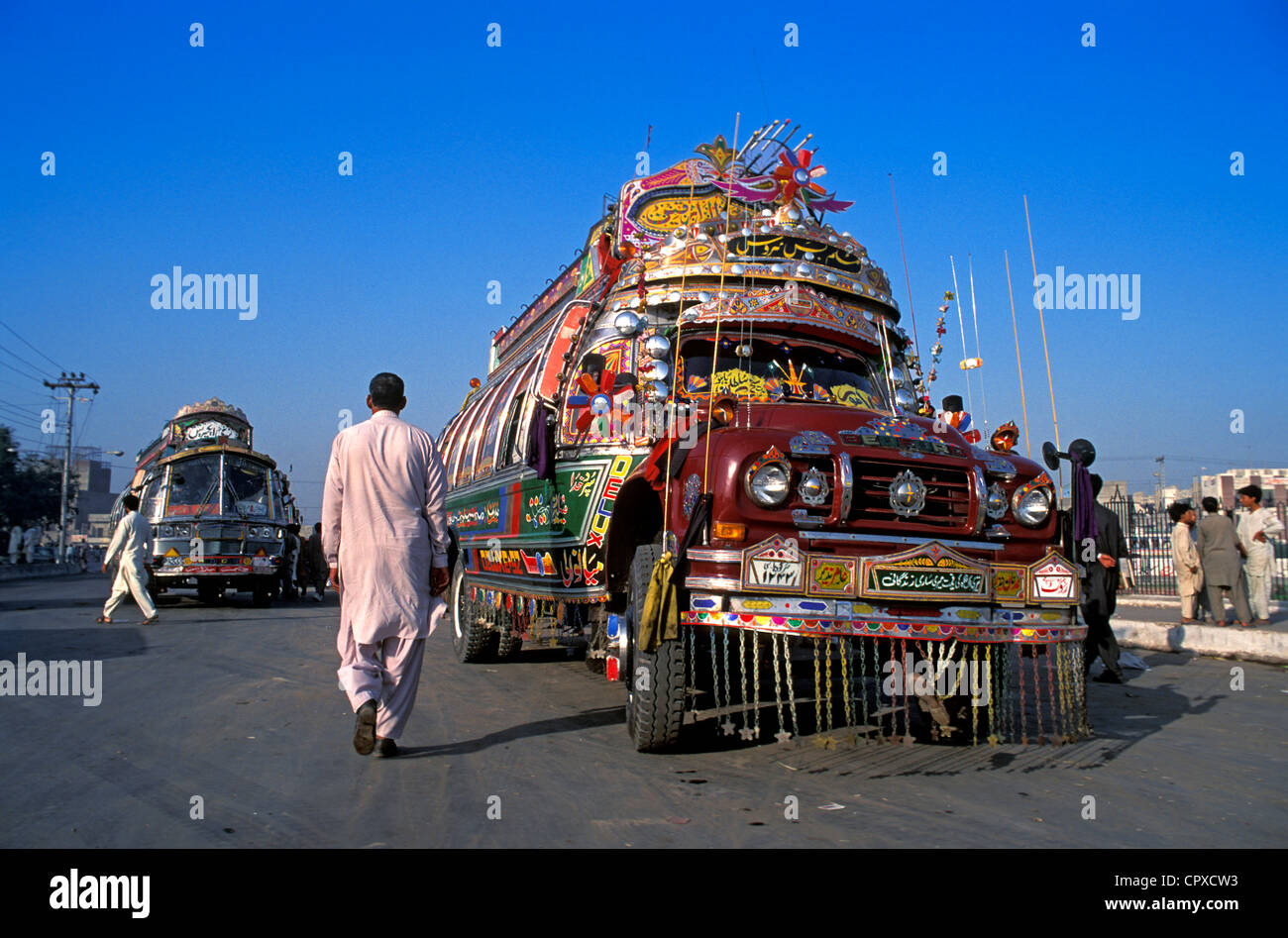 Le Pakistan, Lahore, ligne de bus Banque D'Images