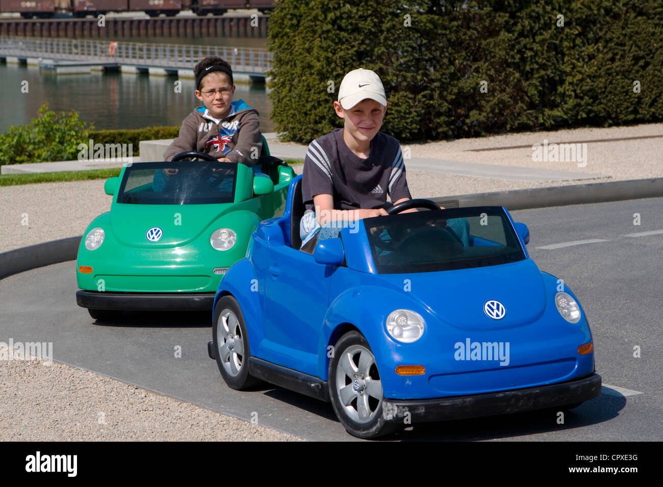 voiture miniature pour enfant