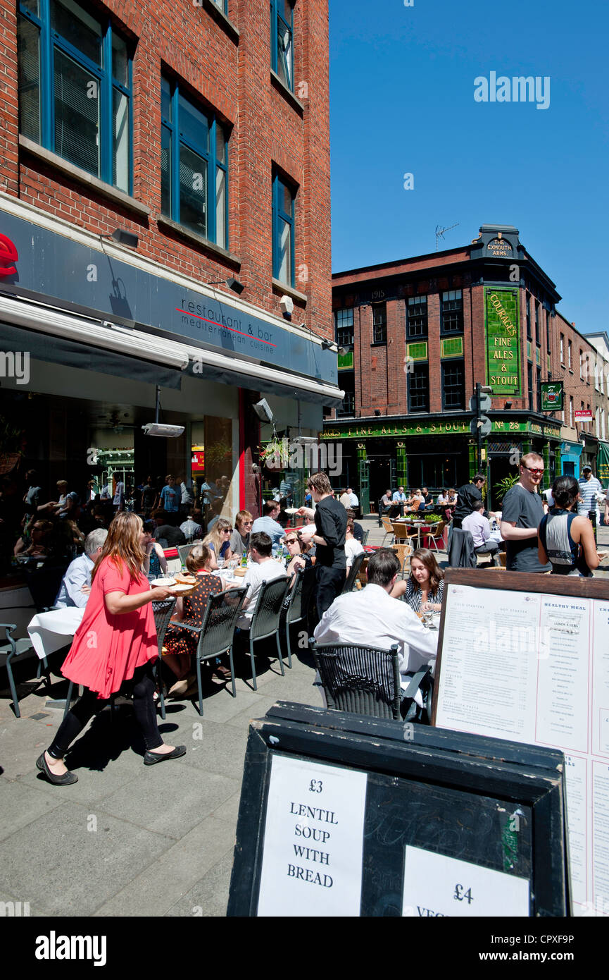 Bars et restaurants sur Exmouth Market, Londres, Royaume-Uni Banque D'Images