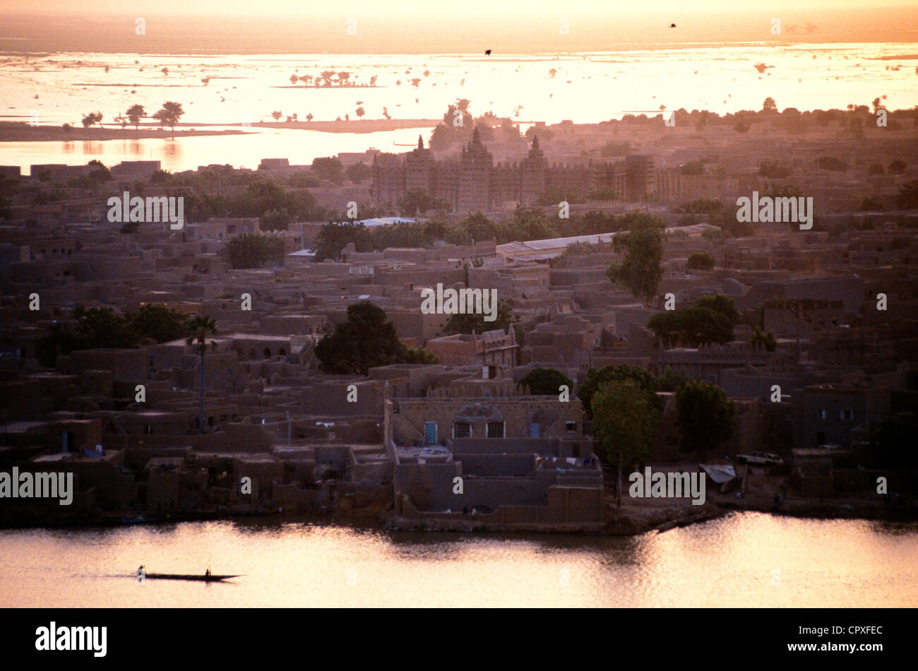 Mali, région de Mopti, Djenné, classée au Patrimoine Mondial de l'UNESCO, coucher du soleil Banque D'Images