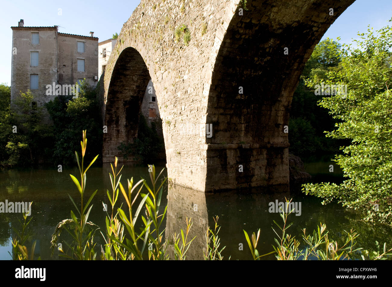 La France, Gard, Le Vigan, le vieux pont Banque D'Images